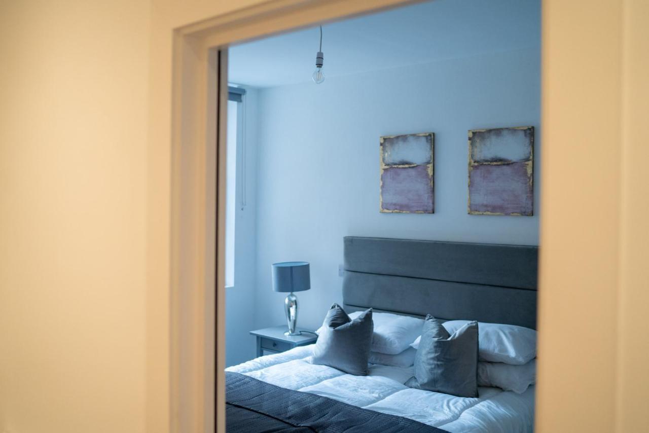 York Riverside Apartments ภายนอก รูปภาพ